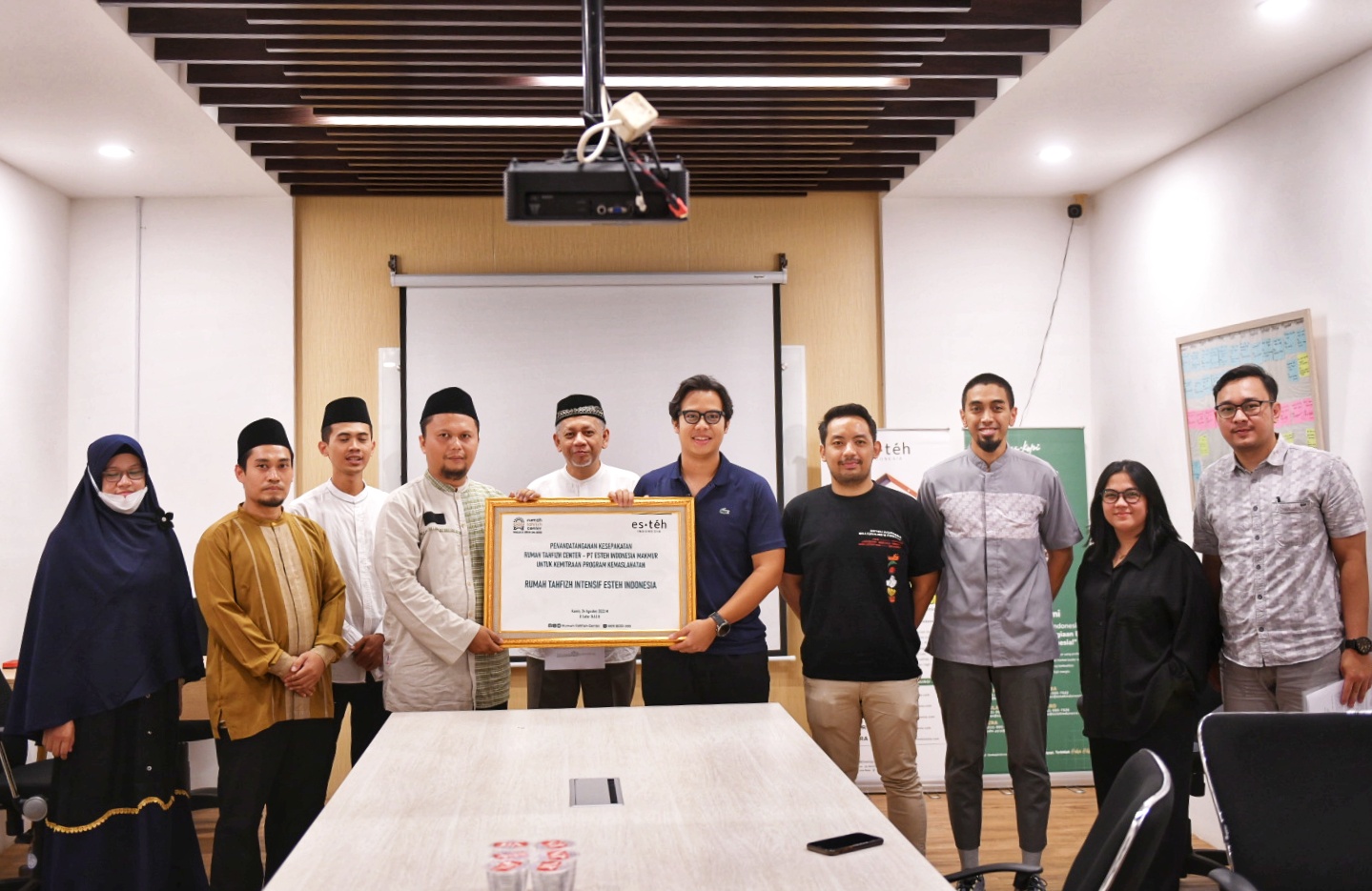 RTC dan Es Teh Indonesia Siap Kelola Rumah Tahfizh Intensif