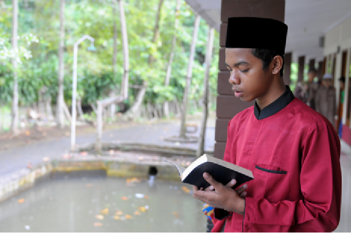 Iman Yamin saat masih di Takhasus Cinagara