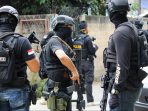 007003100_1526469529-20180516-Teroris-Tangerang-3 Densus 88