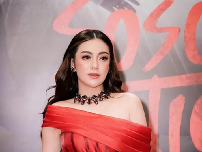 celine-evangelista-2_43