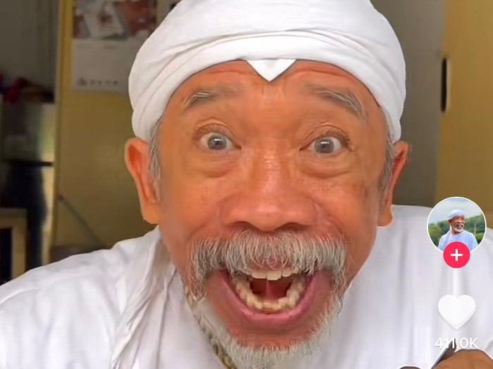 pelawak-abah-qomar-jadi-food-vlogger-kontennya-curi-perhatian-2_43