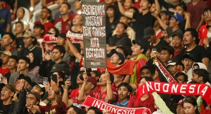 ketika-atmosfer-gbk-meletup-letup-menyala-abangku-2_169