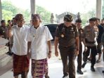 image_bank_2025_05_09_010033.291-gubernur-koster-tolak-preman-berkedok-ormas-di-bali-budaya-adat-jadi-benteng-utama-1