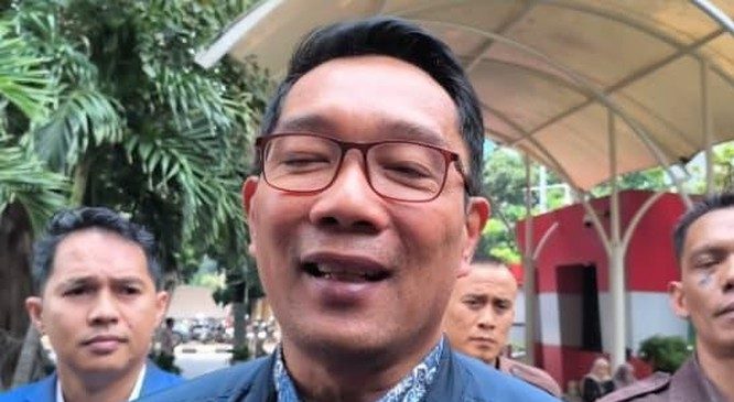 mantan-gubernur-jawa-barat-jabar-ridwan-kamil-rk-memenuhi-panggilan-kpk-hari-ini-fadildetikcom-1764647181717_169