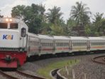 66530bda4699f-ilustrasi-kereta-api_375_211