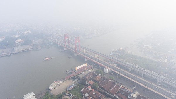 bencana-kabut-asap-di-palembang-2_169