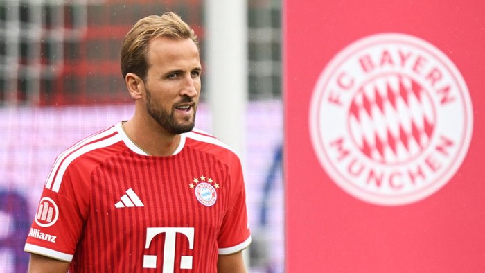 soccer-germany-fcbtraining-1788799685425_169
