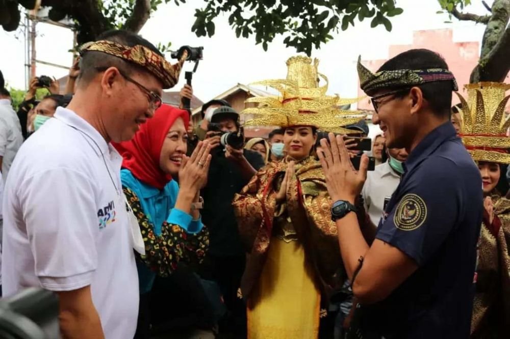 Kunjungi Pagaralam Menparekraf Sandiaga Uno Berbagi Ilmu © 2022 krsumsel.com