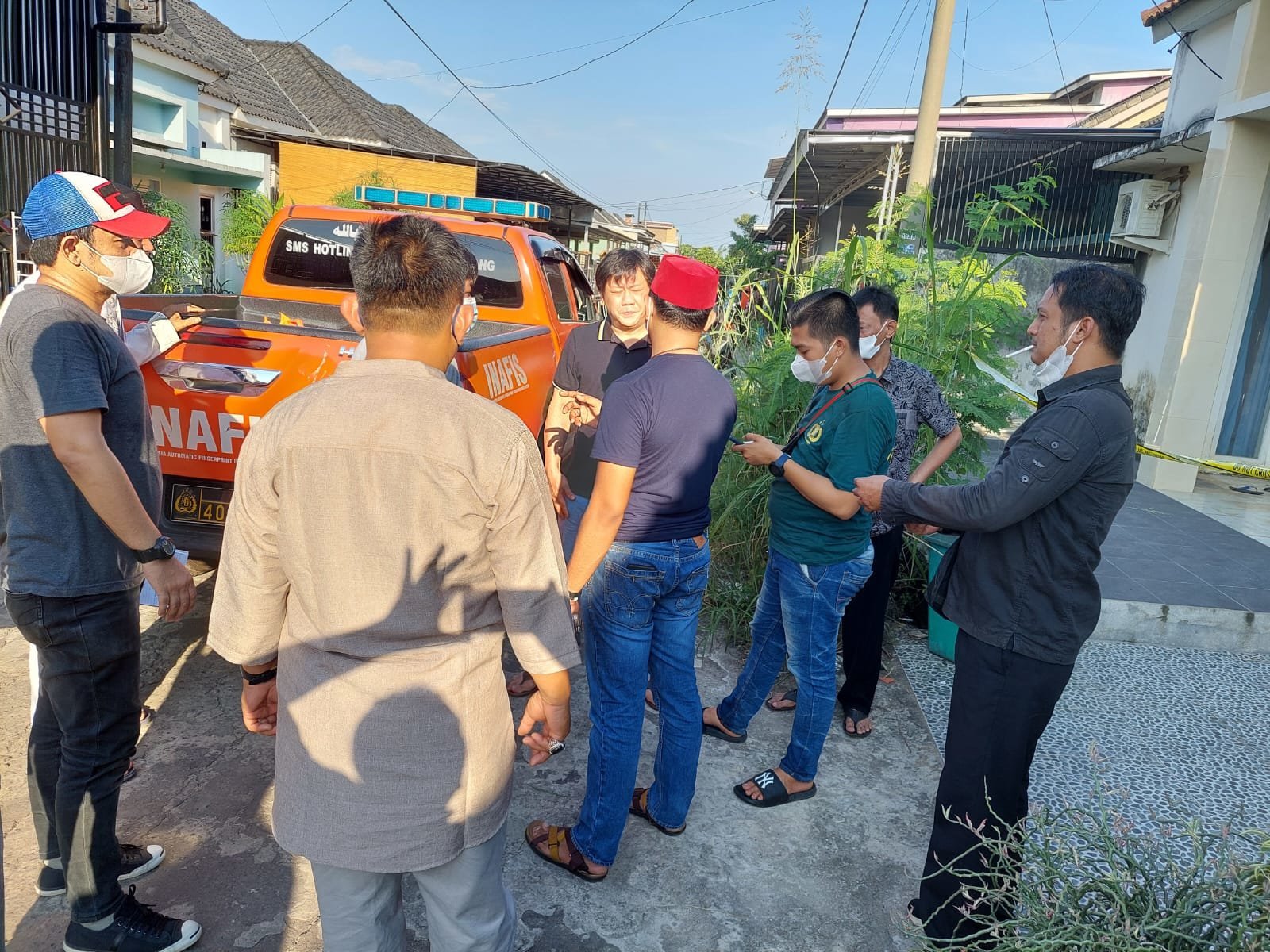 mayat-laki-laki-tewas-didalam-rumah-220802g-rev2.jpg