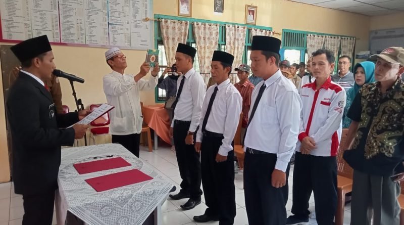 tiga-perangkat-desa-suka-mulya-dilantik-220802t-rev1.jpg