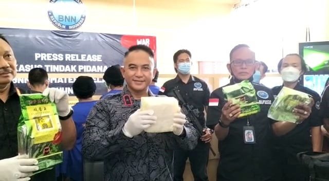 jaringan-narkoba-oki-dan-mesuji-lampung-diringkus-bnnp-sumsel-220802g-rev1.jpg