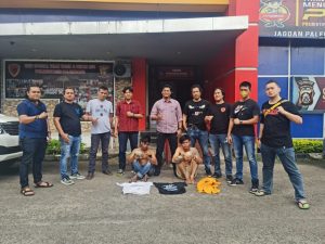 dua-jukir-lakukan-pungli-langsung-ditangkap-tim-tekab-dan-pidum-2208020-rev2.jpg