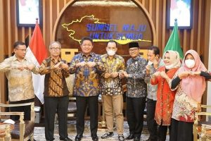 herman-deru-rangkul-pb-ikba-majukan-pembangunan-daerah-2208023-rev2.jpg