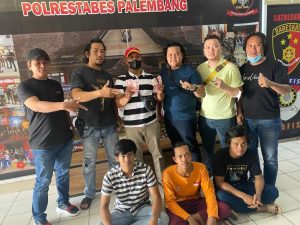 diduga-berbuat-mesum-tiga-pemuda-peras-dua-sejoli-220802r-rev2.jpg