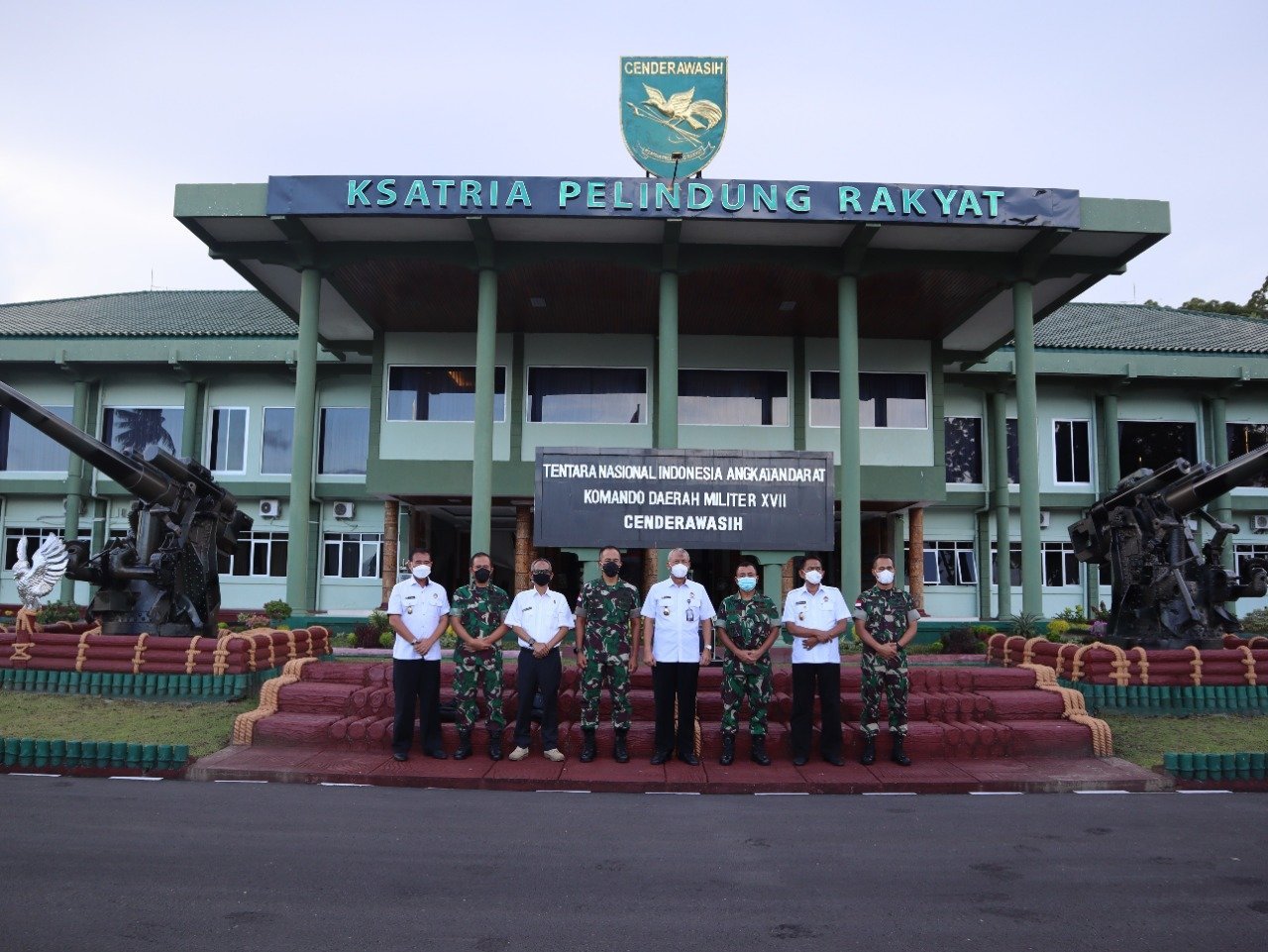kodam-xviicenderawasih-terima-kunjungan-sekjen-dewan-ketahanan-nasional-2208022-rev2.jpg