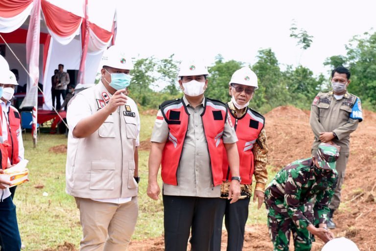 pembangunan-pasar-rakyat-cangkring-ditargetkan-3-bulan-selesai-2208025-rev1.jpg