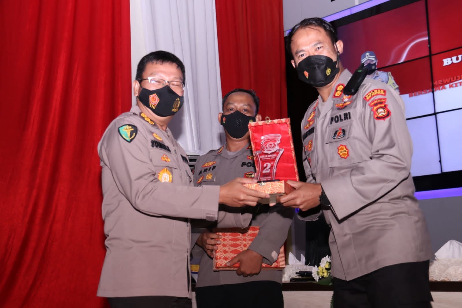 luar-biasa-polres-muba-raih-penghargaan-predikat-polres-terbaik-220802o-rev1.jpg