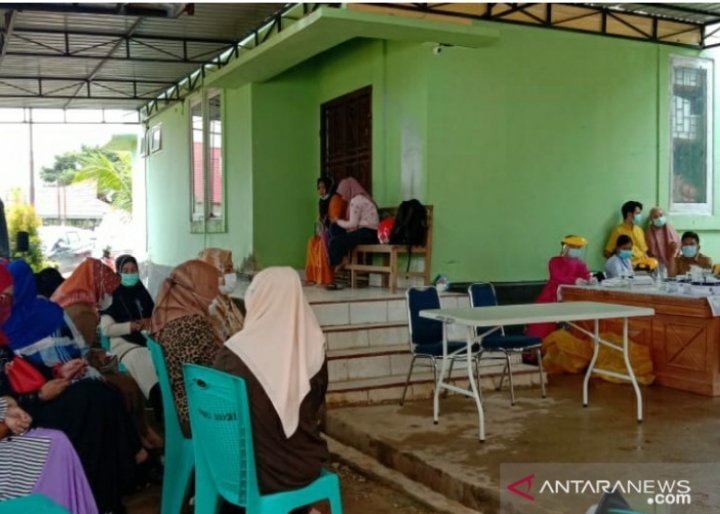 dinkes-kendari-gratiskan-tes-usap-antigen-peserta-seleksi-pppk-guru-220802b-rev1.jpg