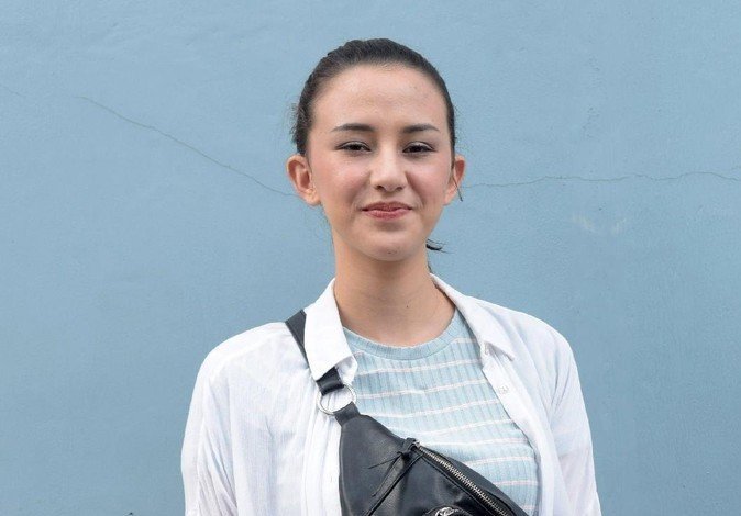 diminta-perawatan-dahlia-poland-beri-pesan-menohok-soal-body-shaming-220802c-rev1.jpg