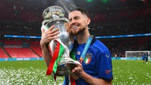 jorginho-dinobatkan-sebagai-pemain-terbaik-uefa-tahun-ini-2208024-rev1.jpg
