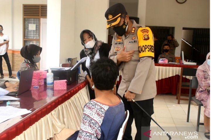polres-merangin-gandeng-apdesi-untuk-vaksinasi-sampai-ke-desa-220802h-rev1.jpg