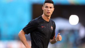 messi-ke-psg-ronaldo-diminta-pindah-ke-lille-220802t-rev1.jpg
