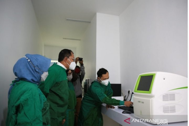 laboratorium-pcr-rsud-makassar-mampu-deteksi-varian-baru-covid-19-220802o-rev1.jpg