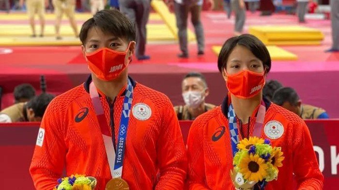 wow-kakak-adik-ini-sabet-medali-emas-olimpiade-2020-220802u-rev1.jpg