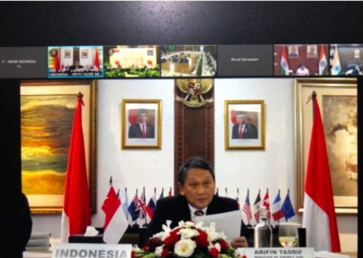 di-forum-g20-menteri-esdm-paparkan-langkah-ri-menuju-ekonomi-hijau-220802r-rev1.jpg
