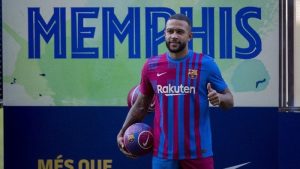 barcelona-perkenalkan-depay-ke-publik-2208025-rev1.jpg