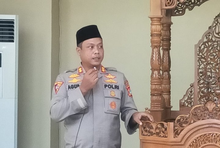 polres-bangka-barat-ringkus-dua-pemuda-curi-pasir-timah-220802k-rev1.jpg