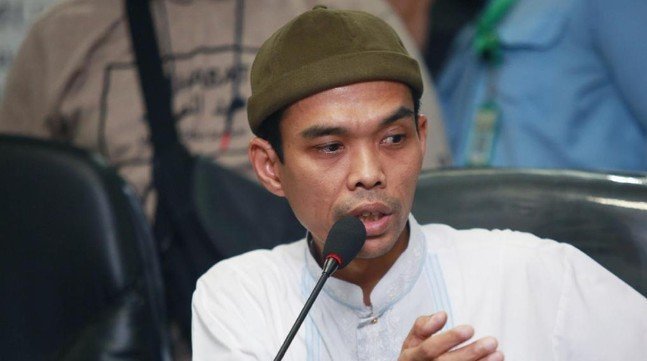 ustaz-abdul-somad-bertemu-sang-anak-setelah-15-tahun-terpisah-2208026-rev1.jpg