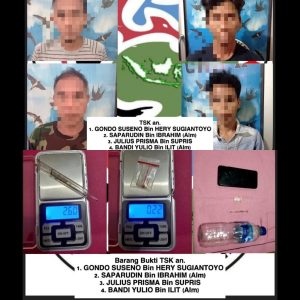 4-orang-sekaligus-diduga-bandar-narkoba-berhasil-disikat-satresnarkoba-220802e-rev1.jpg