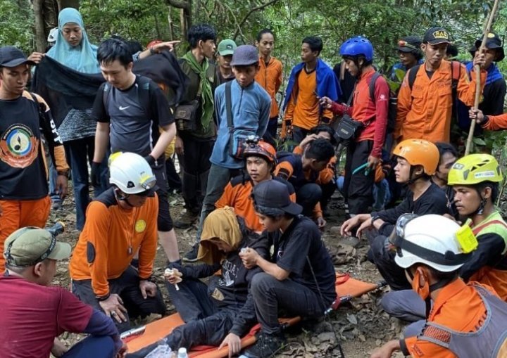 pendaki-asal-makassar-ditemukan-setelah-empat-hari-pencarian-220802d-rev1.jpg