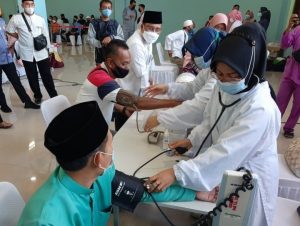 pemerintah-pusat-terus-dorong-vaksinasi-di-bali-batam-dan-bintan-220802m-rev1.jpg
