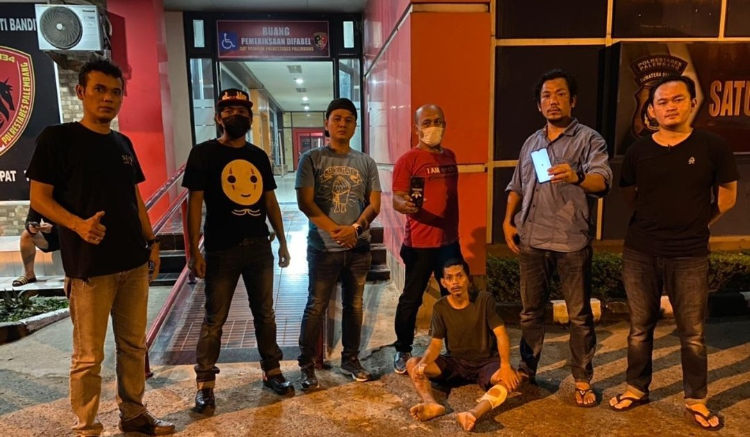 pelaku-pencurian-dilumpuhkan-unit-pidum-dan-tekab-134-polrestabes-palembang-220802u-rev1.jpg