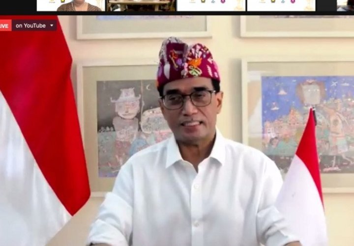 menhub-hingga-stafsus-presiden-hadiri-workshop-sastra-bali-klasik-220802t-rev1.jpg