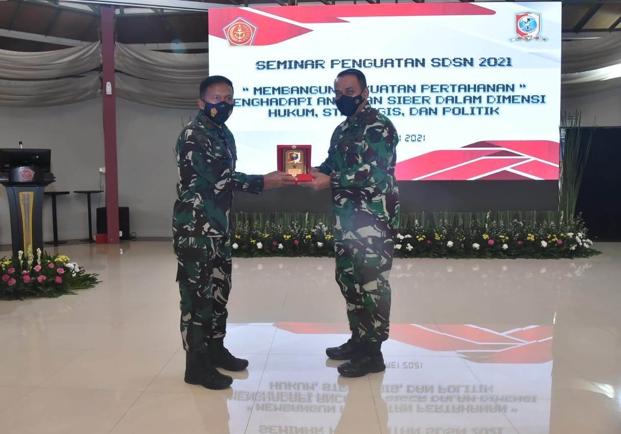 panglima-tni-tni-laksanakan-fungsi-pengawasan-dan-pengendalian-sistem-keamanan-terpadu-220802n-rev1.jpg