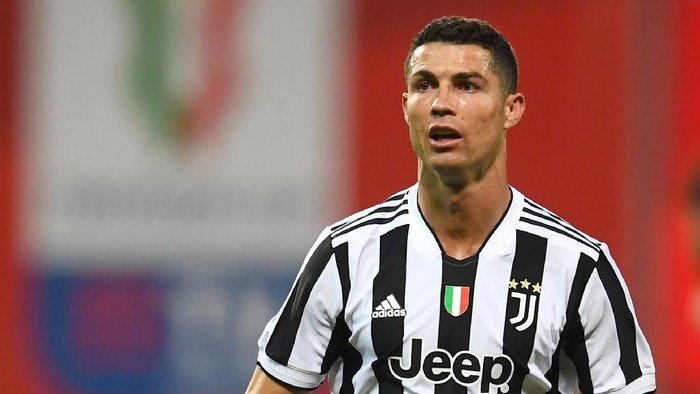 ronaldo-pemain-pertama-yang-jadi-top-skor-di-spanyol-inggris-dan-italia-220802y-rev1.jpg
