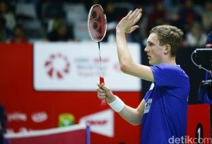 viktor-axelsen-pulang-ke-denmark-meski-masih-positif-covid-19-2208027-rev1.jpg