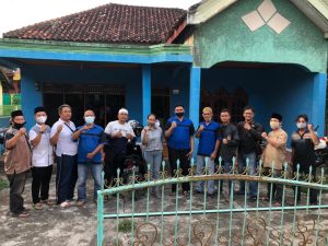 pwi-muara-enim-gelar-bukber-dan-bagi-takjil-220802p-rev1.jpg