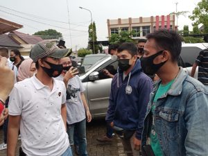 diduga-adiknya-akan-diculik-sugiarto-lapor-ke-polisi-2208022-rev1.jpg