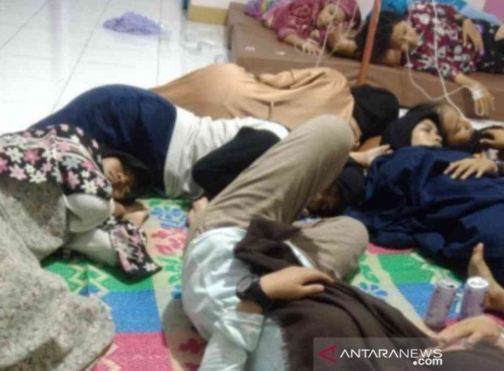 puluhan-santri-bekasi-keracunan-saat-buka-puasa-bersama-220802u-rev1.jpg