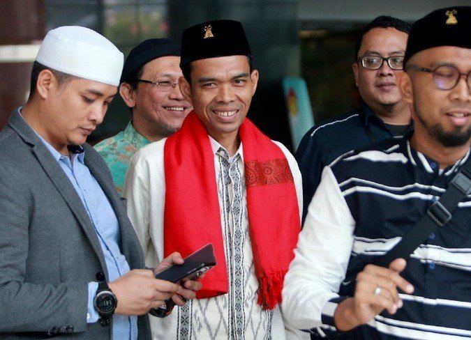 ustaz-abdul-somad-siap-nikah-lagi-netizen-doakan-ini-2208020-rev1.jpg