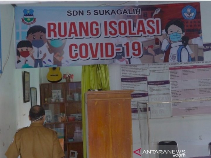 sdn-sukagalih-di-garut-siapkan-ruang-isolasi-penunjang-kbm-tatap-muka-2208025-rev1.jpg