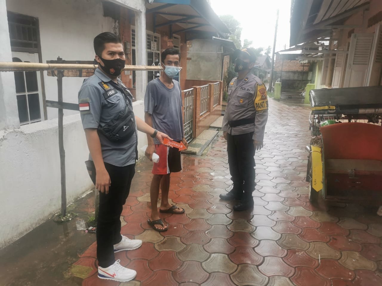 diserang-orang-tak-dikenalputra-kehilangan-ponsel-kesayangan-220802h-rev1.jpg