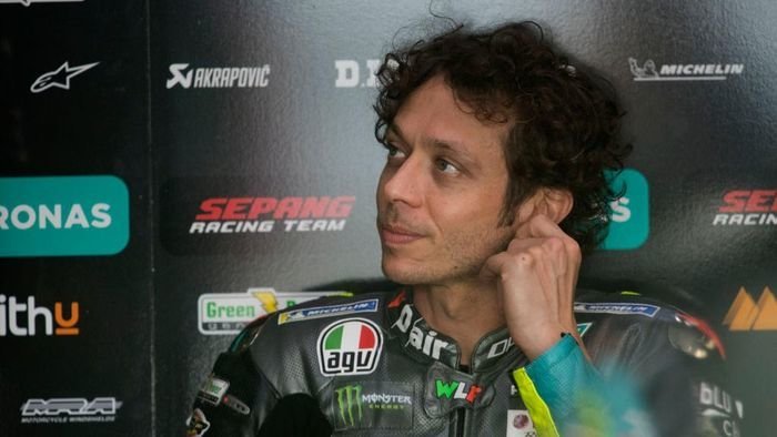 valentino-rossi-belum-pernah-awali-musim-motogp-seburuk-ini-220802s-rev1.jpg