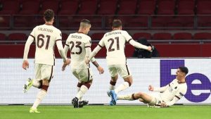 ajax-vs-as-roma-comeback-giallorossi-menang-2-1-220802c-rev1.jpg