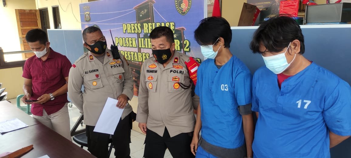 dua-pelaku-pencurian-papan-bunga-diringkus-unit-reskrim-polsek-it-ii-220802l-rev1.jpg