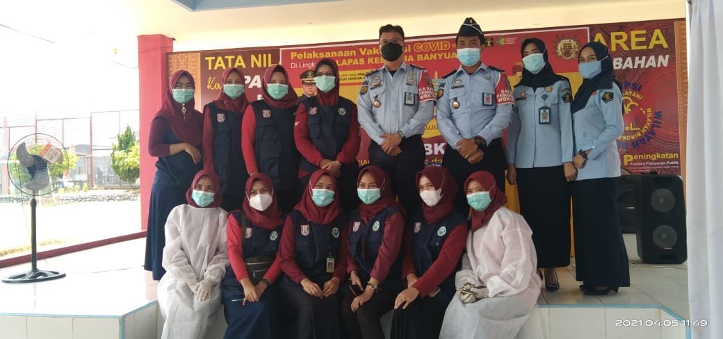 seluruh-petugas-lapas-kelas-iia-banyuasin-terima-vaksinasi-tahap-kedua-220802w-rev1.jpg